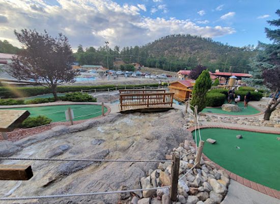 new-mexico/ruidoso/landmark/pillow-s-funtrackers