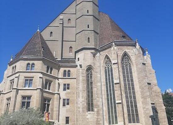 austria/vienna-woods/landmark/minoritenplatz