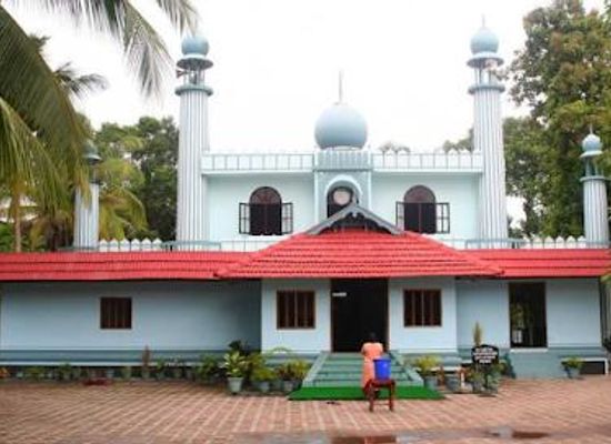 india/kerala/landmark/cheraman-juma-masjid