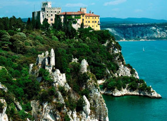 italy/friuli-venezia-giulia/landmark/duino-castle-devinski-grad