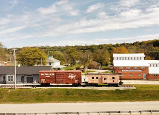 iowa/driftless-area/landmark/elkader-city-park