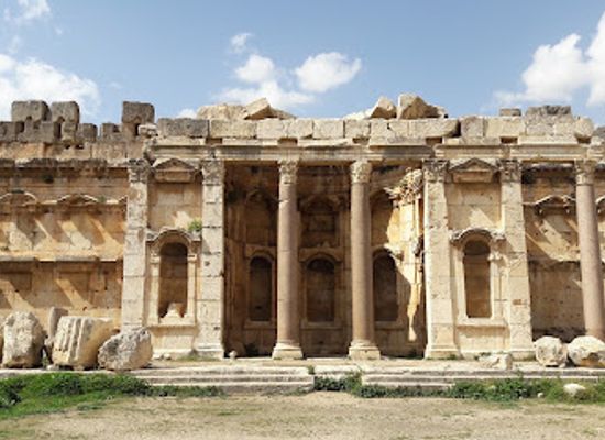 lebanon/baalbek/landmark/temple-of-bacchus