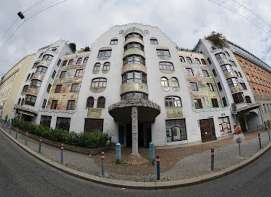 austria/vienna/mariahilf/landmark/arik-brauer-haus