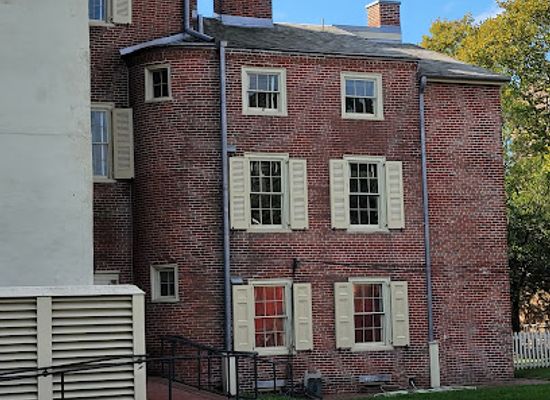 pennsylvania/piedmont/landmark/edgar-allan-pe-national-historic-site