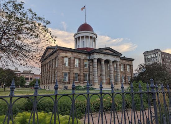illinois/illinois-river-valley/landmark/old-state-capitol-state-historic-site