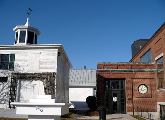 maine/rockland/landmark/farnsworth-art-museum