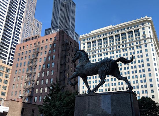 illinois/chicagoland/landmark/the-horse