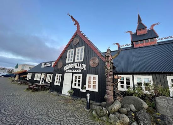 iceland/hafnarfjordur/landmark/fjorukrain