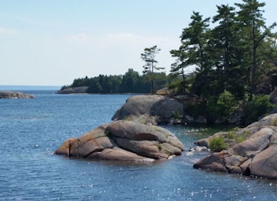 canada/central-canada/landmark/canadian-shield