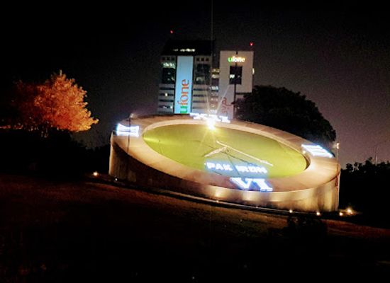pakistan/islamabad/landmark/clock-by-pak-iron