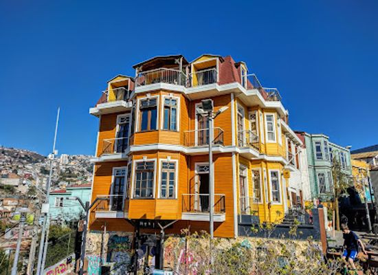 chile/vina-del-mar/landmark/ascensor-reina-victoria