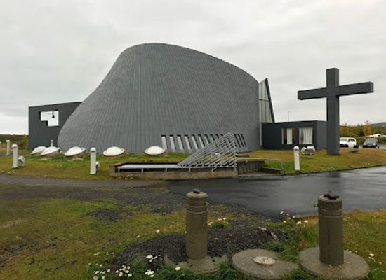 iceland/blonduos/landmark/blonduoskirkja
