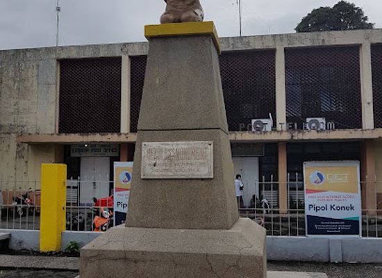 philippines/legazpi/landmark/headless-monument
