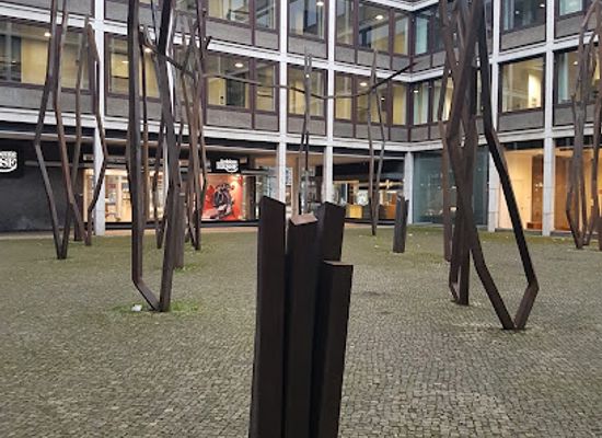 germany/hannover/landmark/in-vent-skulptur