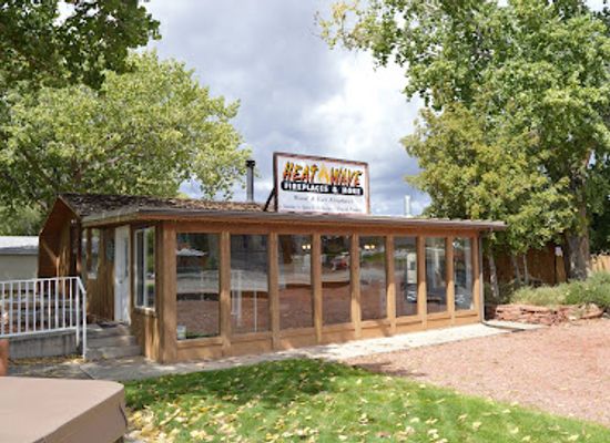 utah/kanab/landmark/heat-wave-fireplaces-spa-s