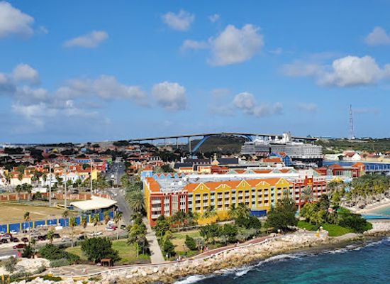 curacao/playa-santa-cruz/landmark/curacao-sign
