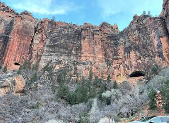 utah/bryce-canyon-national-park/landmark/zion-mount-carmel-tunnel-east-entrance