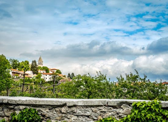 slovenia/coastal-karst/landmark/karra-unveil-the-hidden-karst