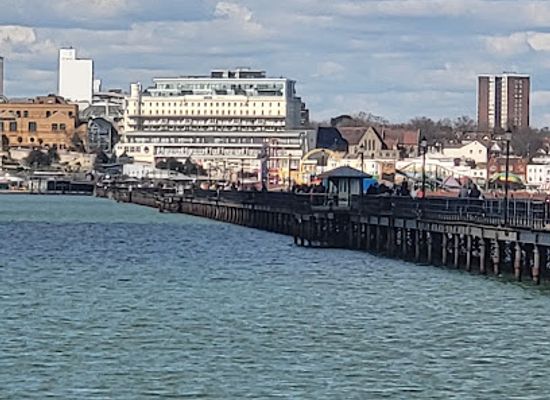 united-kingdom/southend-on-sea/attraction/southend-pier-and-railway-2