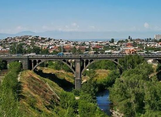 armenia/yerevan/landmark/victory-bridge