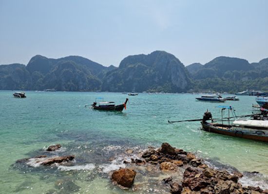 thailand/koh-phi-phi/landmark/phi-phi-beach