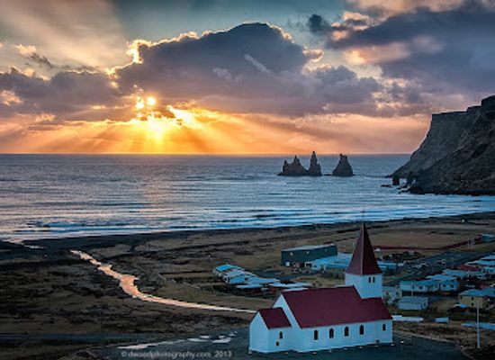 iceland/vik/landmark/kotlusetur-katla-visitor-centre