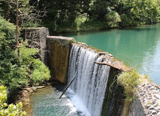 arkansas/arkansas-valley/landmark/mirror-lake-waterfall
