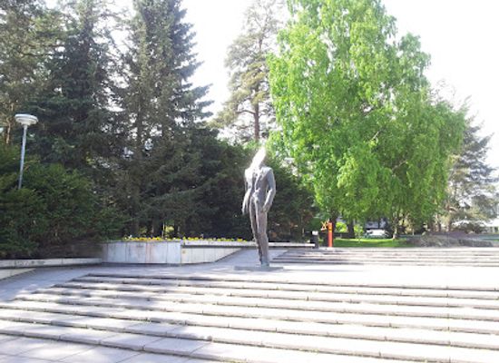 finland/espoo/tapiola/landmark/dazzled-by-tapio-junno