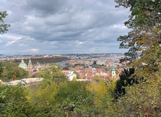 czechia/prague/mala-strana/landmark/memorial-to-the-victims-of-communism