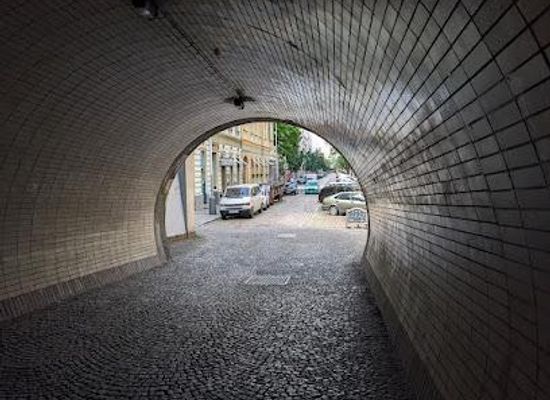 czechia/prague/landmark/zizkov-tunnel