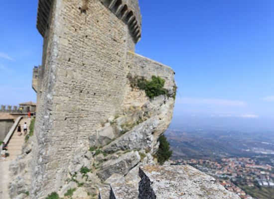 san-marino/acquaviva/landmark/monumento-a-bartolomeo-borghesi