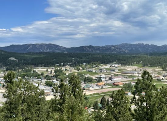 south-dakota/custer/landmark/custer-skywalk-trailhead