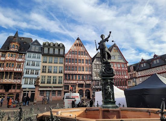 germany/frankfurt/landmark/fountain-of-justice