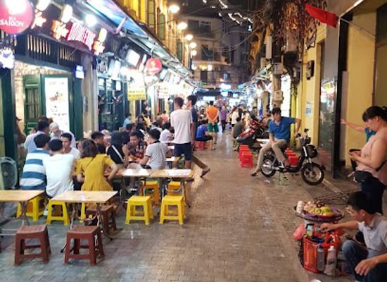 vietnam/hanoi/landmark/international-intersection
