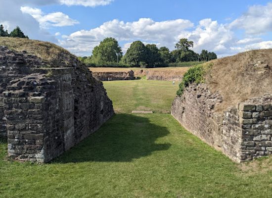 united-kingdom/gwent/attraction/amffitheatr-rufeinig-caerllion-caerleon-amphitheatre-2
