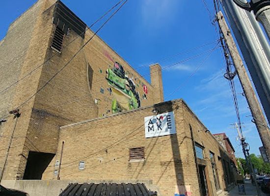 wisconsin/milwaukee/landmark/black-cat-alley