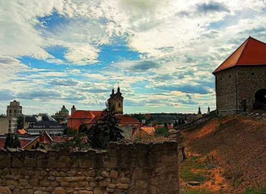 hungary/orseg/landmark/castle-of-eger