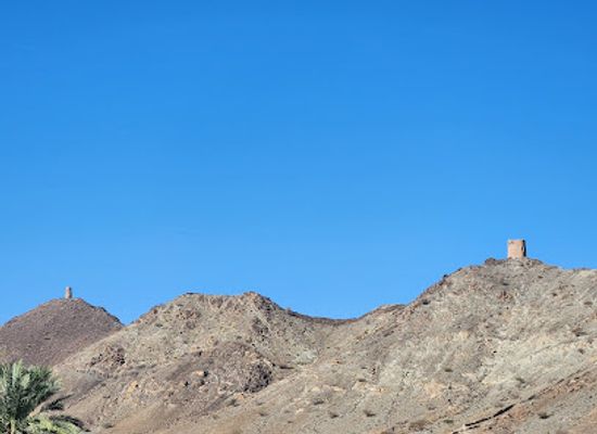 oman/wahiba-sands/landmark/bait-al-darwaza
