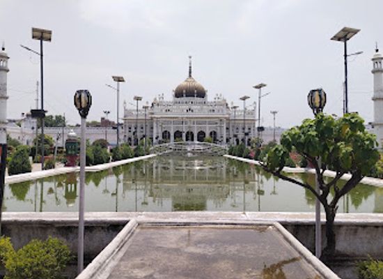 india/lucknow/landmark/azakhana-main-building