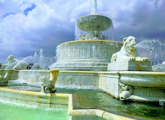 michigan/detroit/corktown/landmark/james-scott-memorial-fountain