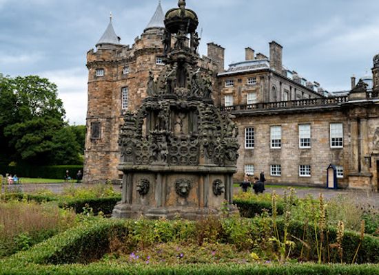 united-kingdom/scottish-highlands/attraction/palace-of-holyroodhouse-2