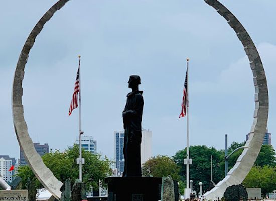 michigan/detroit/greektown/landmark/the-spirit-of-detroit