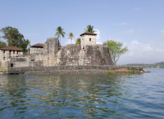 guatemala/rio-dulce/landmark/castillo-de-san-felipe-de-lara
