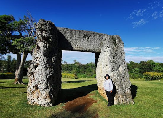tonga/kotu/landmark/ha-amonga-a-maui-trilithon