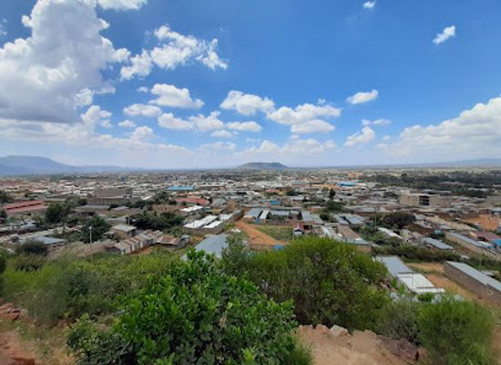 kenya/naivasha/landmark/maai-mahiu