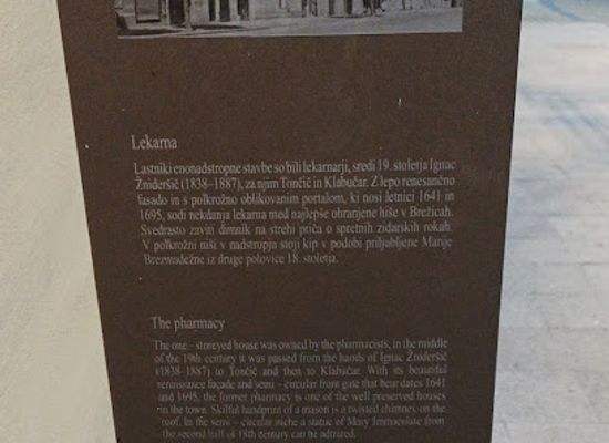 slovenia/lower-carniola/landmark/stara-lekarna