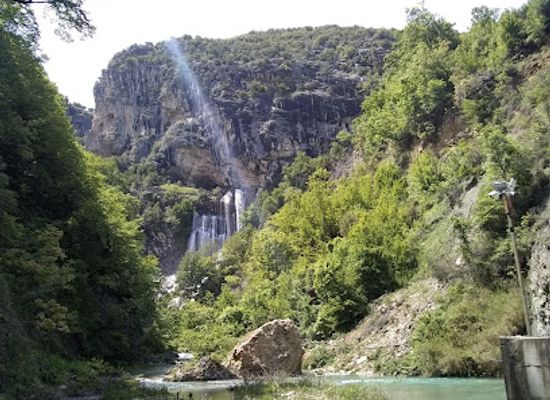 albania/tomorr-mountain/landmark/sotire-waterfall