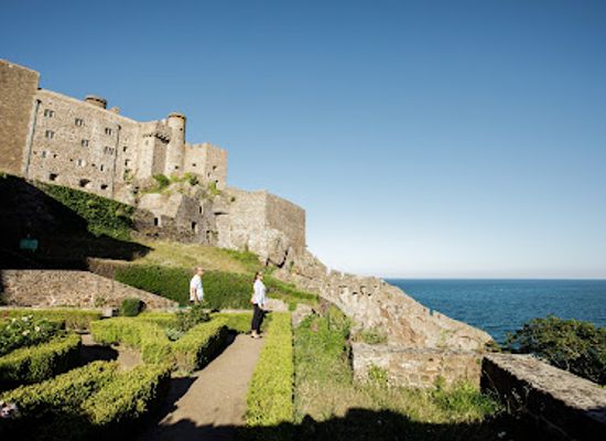 jersey/grouville/landmark/mont-orgueil-castle