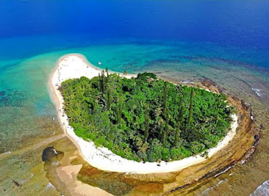 new-caledonia/poindimie/landmark/ilot-tibarama
