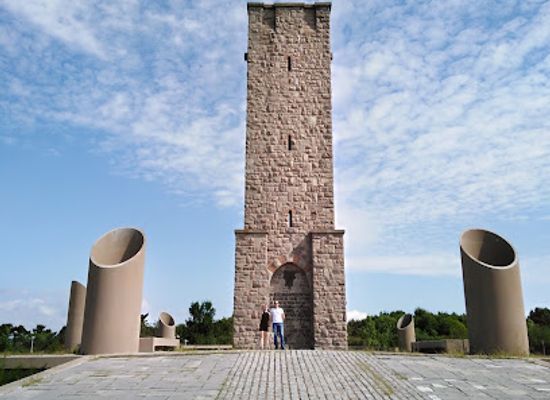 kosovo/podujevo/landmark/gazimestan-monument